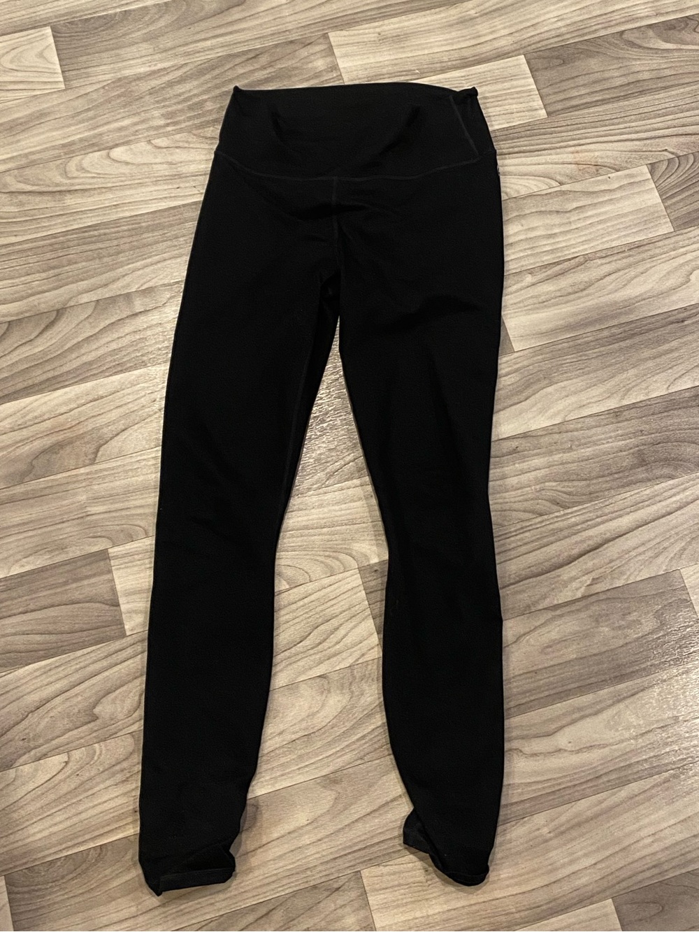 Woman’s black leggings size medium